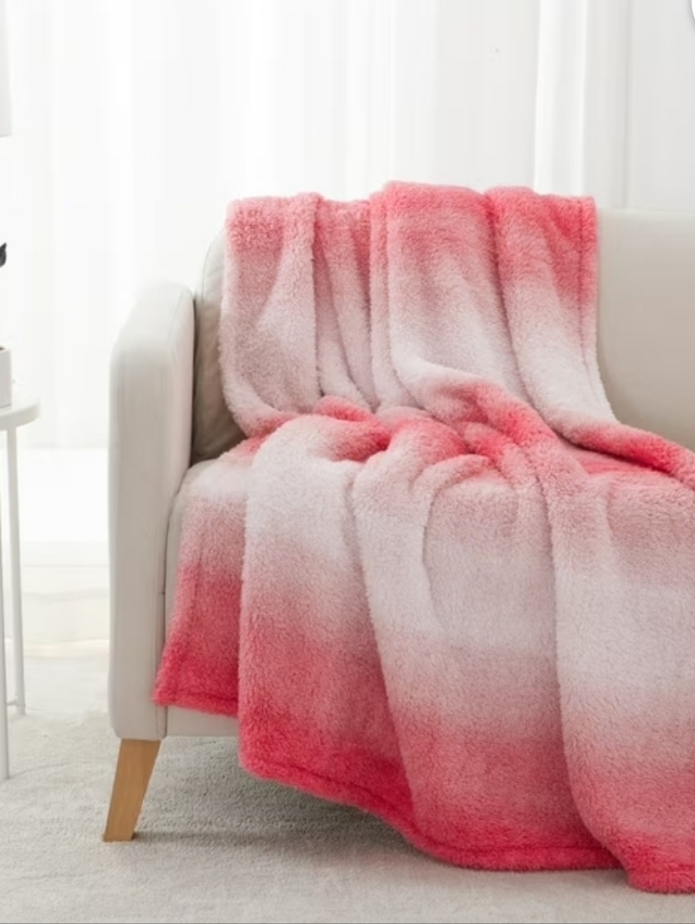 Mainstays Cozy Plush Pink Ombre Throw